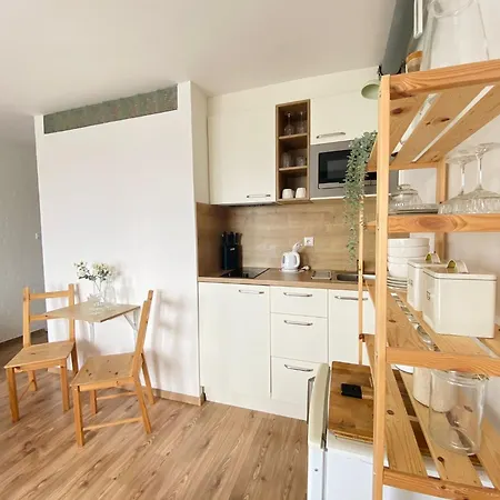 Cozy On The Roof, Next To Incheba Expo * براتسيلافا